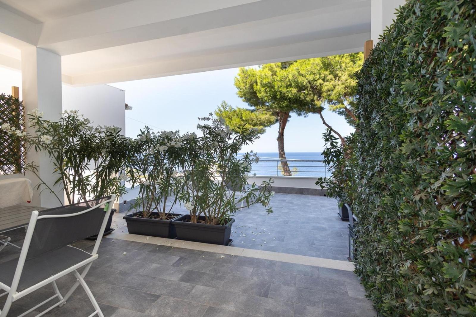Mondello Addaura Addisio Suite Palermo Exterior photo